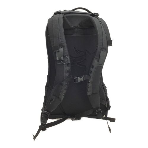 ARC'TERYX (アークテリクス) リュック ブラック アロー 22 バックパック 24016-128392 ARRO 22 BACKPACK