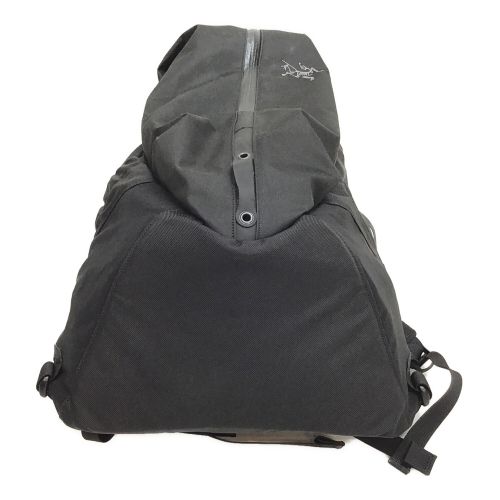 ARC'TERYX (アークテリクス) リュック ブラック アロー 22 バックパック 24016-128392 ARRO 22 BACKPACK