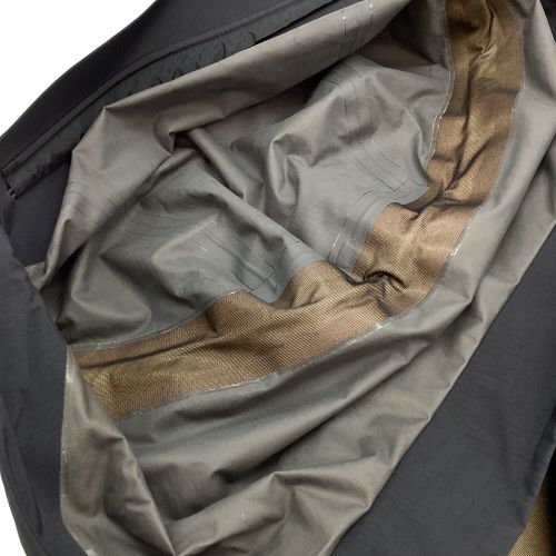 ARC'TERYX (アークテリクス) トレッキングウェア(ジャケット) メンズ SIZE S ブラック 13649-90608 ベータLTマウンテンジャケット