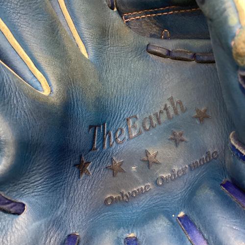 The Earth 硬式グローブ ブルー 投手用 左投げ用