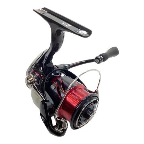 DAIWA (ダイワ) リール ブラック×レッド 2024モデル 収納袋、説明書付