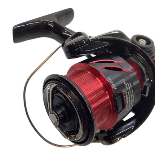DAIWA (ダイワ) リール ブラック×レッド 2024モデル 収納袋、説明書付 XLT2000S-P スピニングリール 月下美人