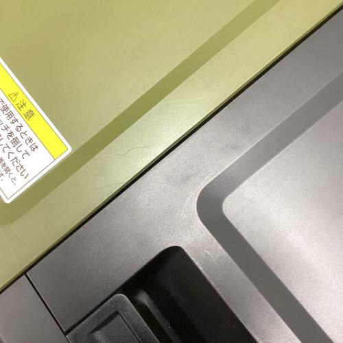 MAKITA (マキタ) 充電式保冷温庫 ポータブル冷蔵庫 CW004G ※ACのみ動作確認済 オリーブ キズ・ヨゴレ有