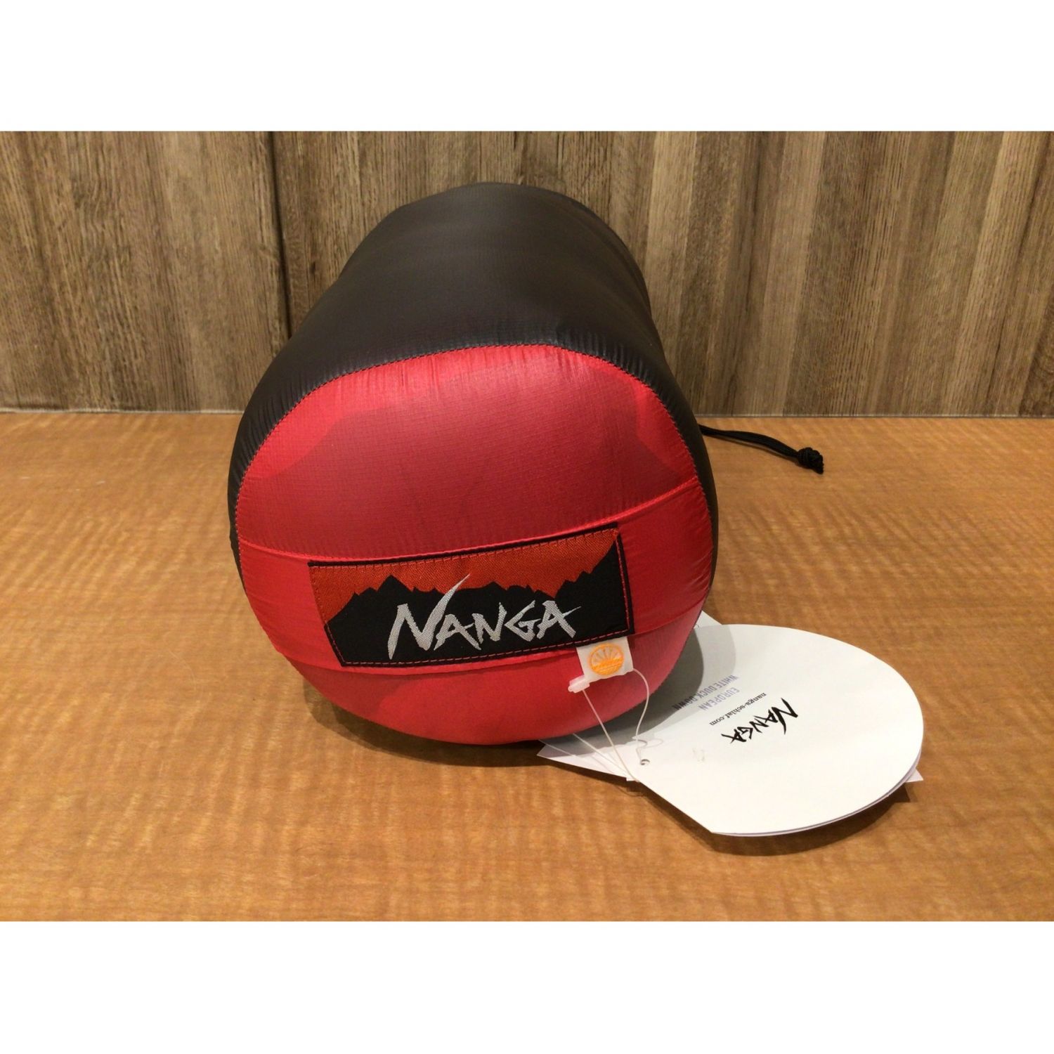 NANGA (ナンガ) マミー型シュラフ レッド UDD BAG 380DX ダウン 快適3℃・下限-2℃ 約210x80cm｜トレファクONLINE