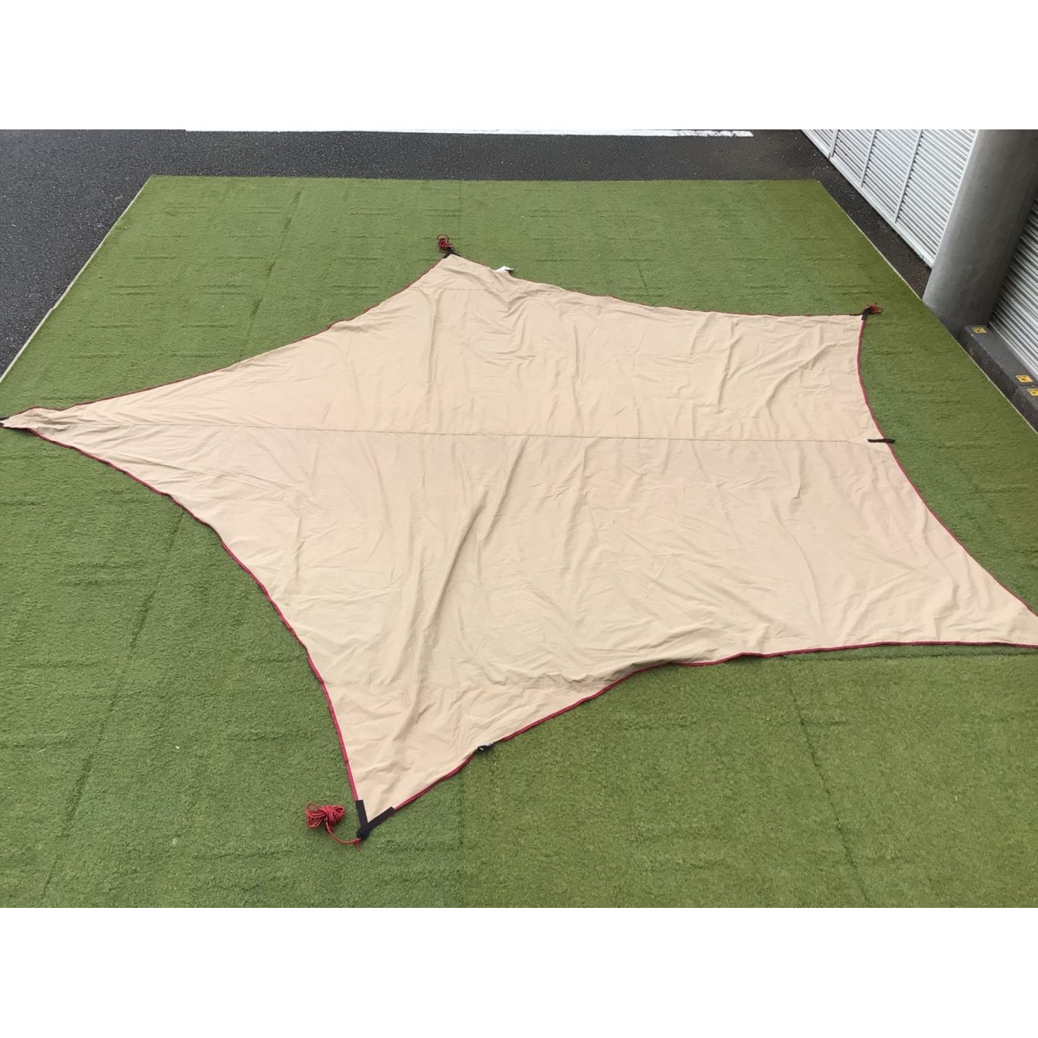 tentmark DESIGNS (テンマクデザイン) ウィングタープ MF-TC15 ムササビウイング13ft.TC “焚き火”version  390×380/240(幅)cm 2～3人用｜トレファクONLINE