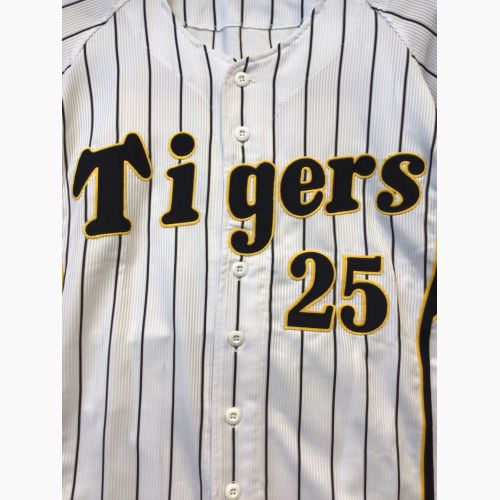 阪神タイガース (ハンシンタイガース) 応援グッズ SIZE 160-170 ホワイト 2012-14年ホーム 【25】新井貴浩 ユニフォーム  ハイクオリティレプリカユニフォーム レプリカ｜トレファクONLINE