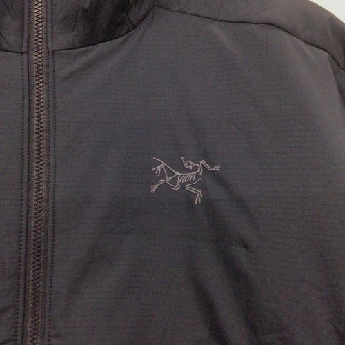 ARC'TERYX (アークテリクス) アウトドアウェア(ジャケット) メンズ SIZE S ネイビー 23年モデル アトムヘビーウェイトフーディ X000007302