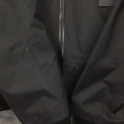 ARC'TERYX (アークテリクス) アウトドアウェア(ジャケット) メンズ SIZE S ブラック ベータライトウェイトジャケット X000007725 未使用品