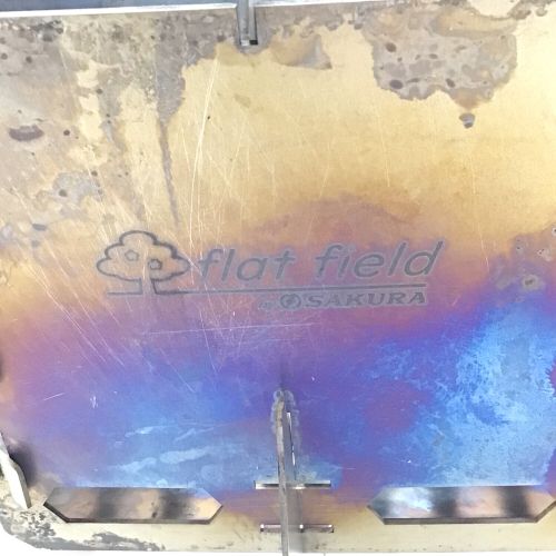 Flat Field (フラットフィールド) 焚火台 チタン製 桜炎