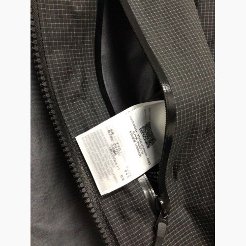 ARC'TERYX (アークテリクス) アウトドアウェア(ジャケット) メンズ SIZE M ブラック 2023年製 バードエイド冊子付属 X000006454 アルファジャケット