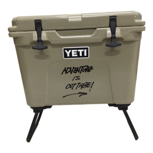 Yeti (イエティ) クーラーボックス 35QT タン タンドラ35　レッグ(Ballistics×H&O)・ステッカーカスタム有