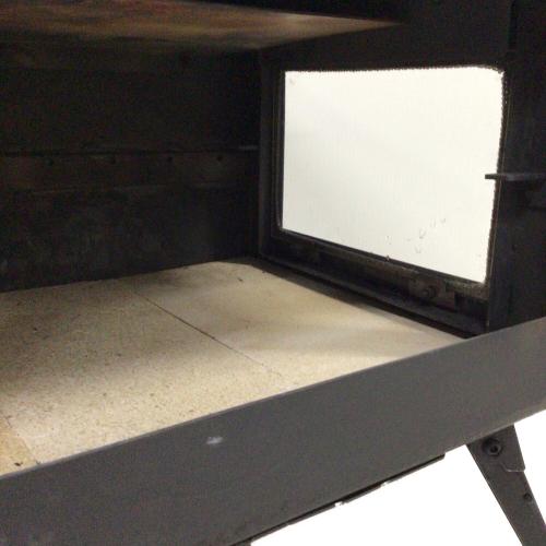 Mt.SUMI (マウントスミ) 薪ストーブ マイナーチェンジ前モデル/本体底部・背面吸気口有/スチール製/耐熱煉瓦付属有 Woodstove AURA ver.2