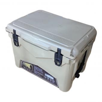 ICELAND COOLER(アイスランド クーラー) クーラーボックス 35QT コヨーテ