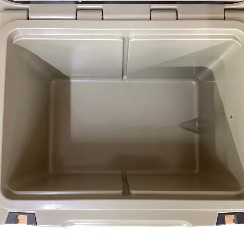 ICELAND COOLER(アイスランド クーラー) クーラーボックス 35QT コヨーテ