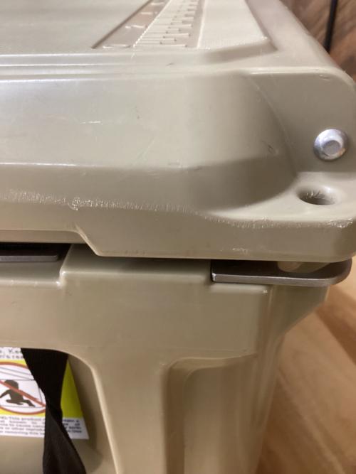 ICELAND COOLER(アイスランド クーラー) クーラーボックス 35QT コヨーテ