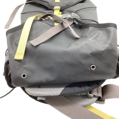 PAAGO WORKS (パーゴワークス) バックパック 40L ブラック カーゴ 40 背面長 51cm以上 31-40L(山小屋泊)