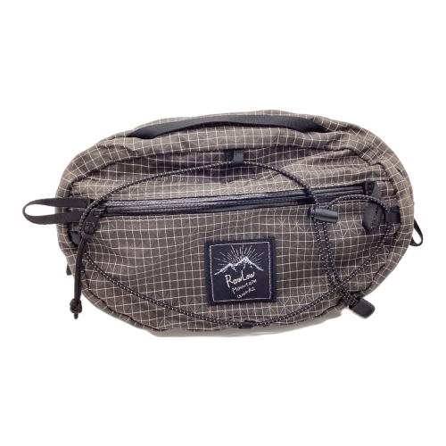 RawLow Mountain works (ロウロウ マウンテンワークス) ショルダーバッグ ブラック NUTS PACｋ ナッツパック