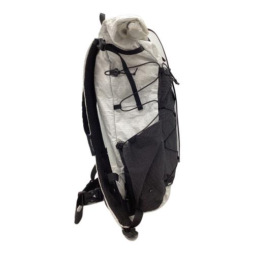 LITEWAY (ライトウェイ) バックパック 30L ホワイト×ブラック アーバンプロパックウルトラ URBAN PRO PACK ULTRA 背面長40cm以下 ～20L(日帰り)