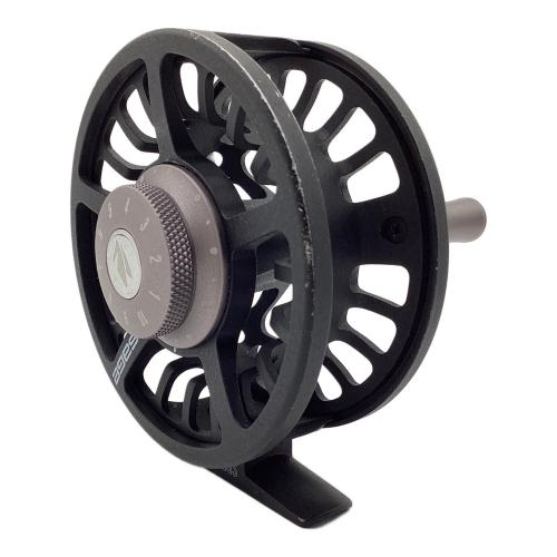 sage (サージュ) リール ブラック ケース付 フライリール スペクトラムC