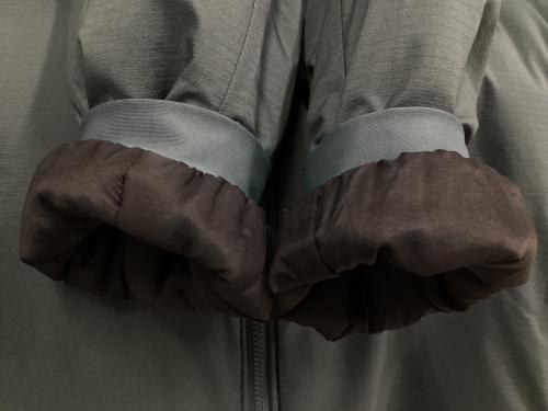 ARC'TERYX (アークテリクス) アウトドアウェア(ジャケット) レディース SIZE M グレー 24107-124239 アトムARフーディー 国内代理店表記 有