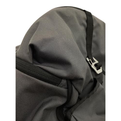 PAAGO WORKS (パーゴワークス) バックパック グレー BUDDY 22 背面長 約41～45cm 21-30L(日帰り)