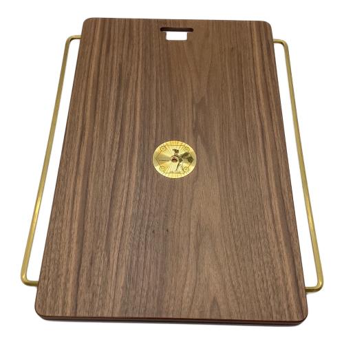 The Arth (ザァ～ッス) アウトドアテーブル ブラウン 床上手は柄上手