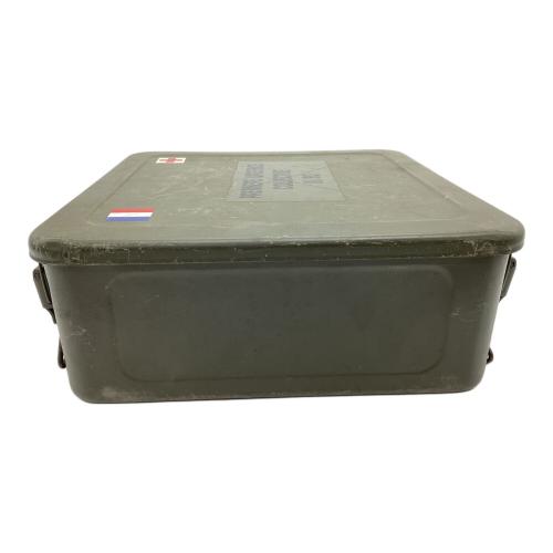 フランス軍 (フランスグン) 収納ケース ミリタリー PREMIERE URGENCE COLLECTIVE Ⅲ/93 メディカルボックス
