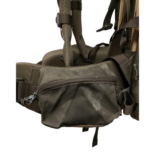 FJALLRAVEN (フェールラーベン) バックパック オリーブ SINGI48