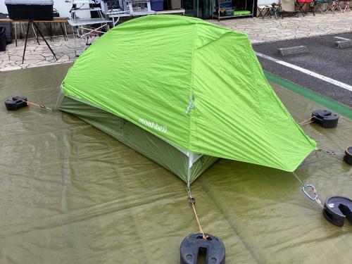 mont-bell (モンベル) 登山用テント 1122685 ボトムにシミヨゴレ有 ムーンライトテント1