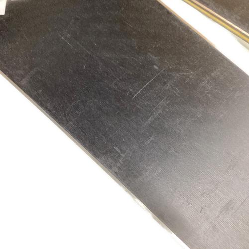 Volkl (フォルクル) RACE TIGER SC CARBON カービングスキー @ 165cm