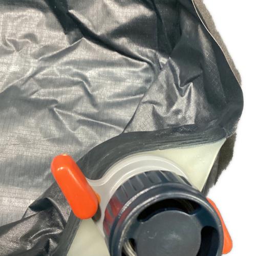 THERMAREST (サーマレスト) エアーマット ネイビー ポンプサック付 R値：2.3 レギュラー ネオエアー ウーバーライト