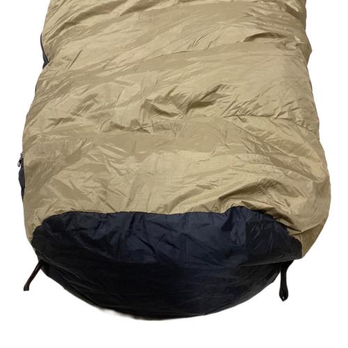 NANGA (ナンガ) マミー型シュラフ(ダウン) ストレージバッグ付 コヨーテ×ブラック オーロラ900