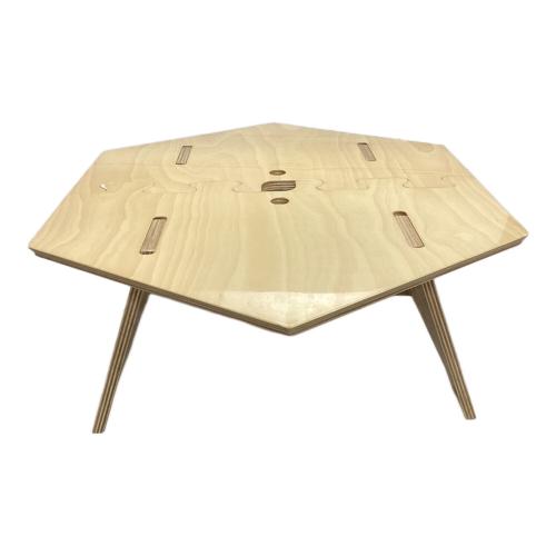 The Arth (ザァ～ッス) アウトドアテーブル ウレタンヘキ子