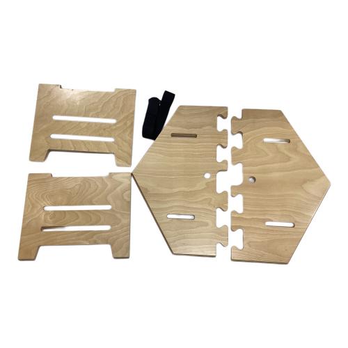 The Arth (ザァ～ッス) アウトドアテーブル ウレタンヘキ子