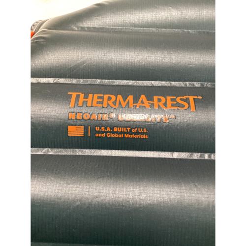 THERMAREST (サーマレスト) エアーマット ネイビー ポンプバッグ付き Sサイズ(119x51x6.4cm)/170g NeoAir Uberlite