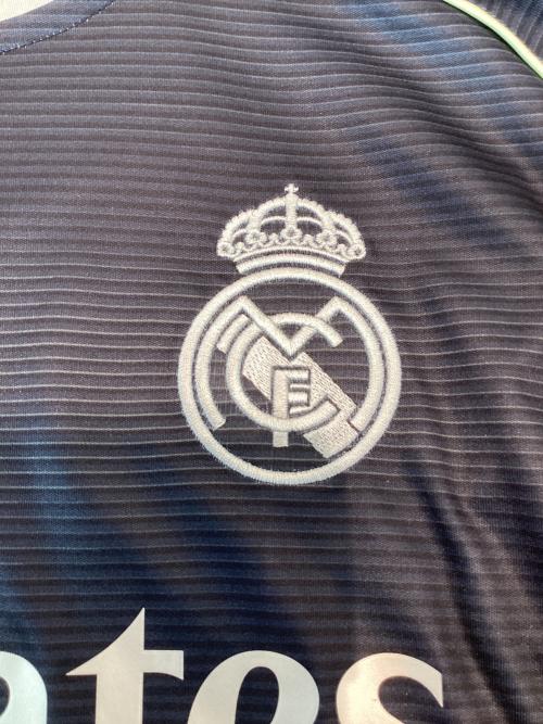 レアル・マドリード サッカーユニフォーム JP3939 25-26シーズン・アウェイ 長袖 SIZE L ブラック