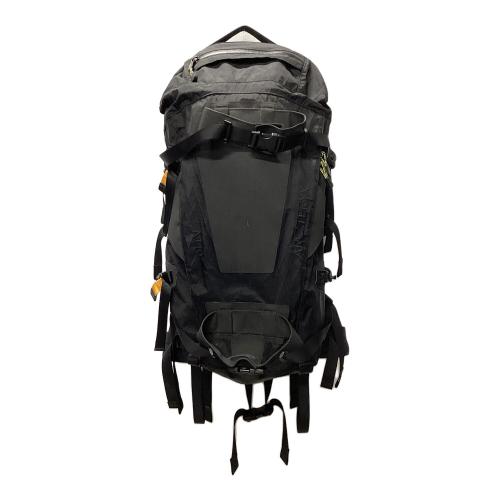 ARC'TERYX (アークテリクス) バックパック ブラック M40