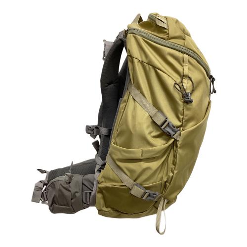 MYSTERY RANCH (ミステリーランチ) バックパック SIZE SM(38-51cm) ベージュ クーリー30