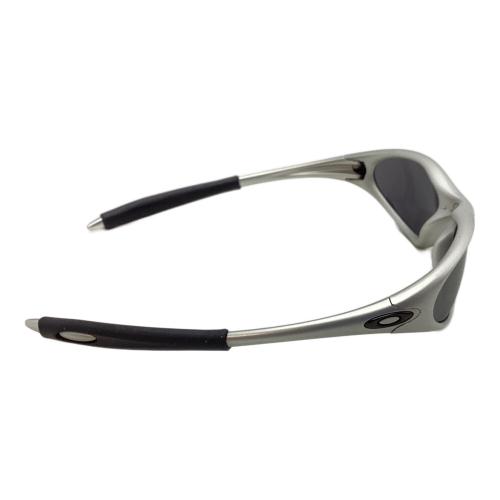 OAKLEY (オークリー) サングラス FM：5.56 LENS：BK 廃盤品 シルバー MINUTE