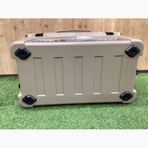 ICE AGE (アイスエイジ) クーラーボックス 45QT 42.6L カーキ カッティングボード・バスケット・ドリンクホルダー付 ROTO-MOLDED COOLER