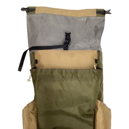 ZQNTPACK バックパック カーキ 432g ECOPACK 背面長 約41～45cm 21-30L(日帰り)