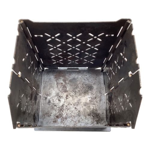 TAKIBI BASE 焚火台 日楽【ひらく】