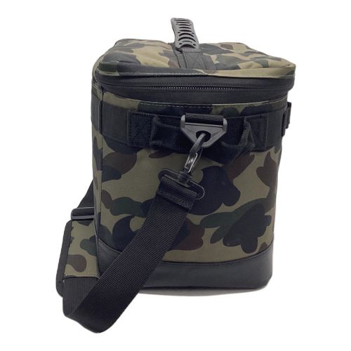 A BATHING APE (アベイシングエイプ) ソフトクーラー 迷彩 BAPE CAMO SOFT COOLER M