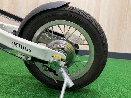 Mobiky Genius 折りたたみ自転車 DISC BRAKE ヘッドライト付 @ ホワイト