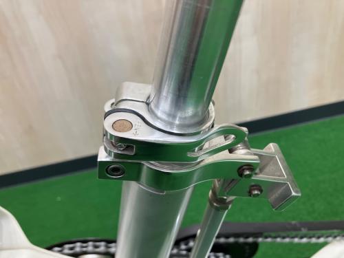 Mobiky Genius 折りたたみ自転車 DISC BRAKE ヘッドライト付 @ ホワイト