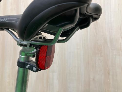 Mobiky Genius 折りたたみ自転車 DISC BRAKE ヘッドライト付 @ ホワイト