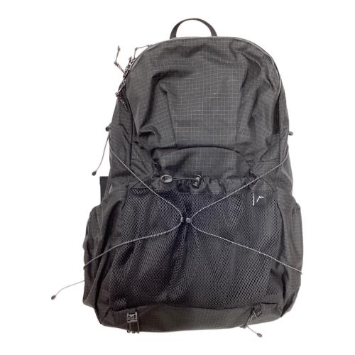 CAYL (ケイル) バックパック ブラック B-GRID SOBAEK 背面長 約46～50cm ～20L(日帰り)