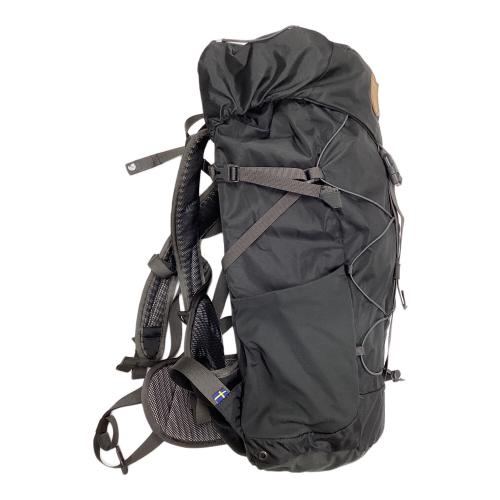 FJALLRAVEN (フェールラーベン) バックパック グレー FUNAS 25 背面長 約41～45cm 21-30L(日帰り)