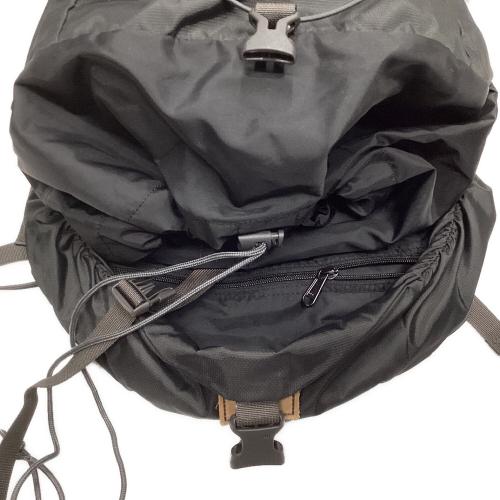 FJALLRAVEN (フェールラーベン) バックパック グレー FUNAS 25 背面長 約41～45cm 21-30L(日帰り)