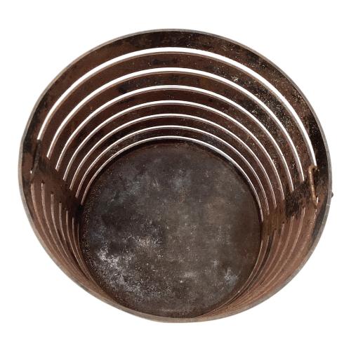 Sanzoku Mountain (サンゾクマウンテン) 焚火台 mouncos